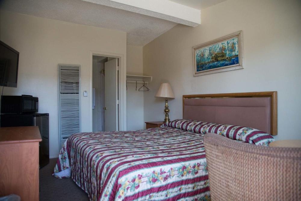 Room image 4